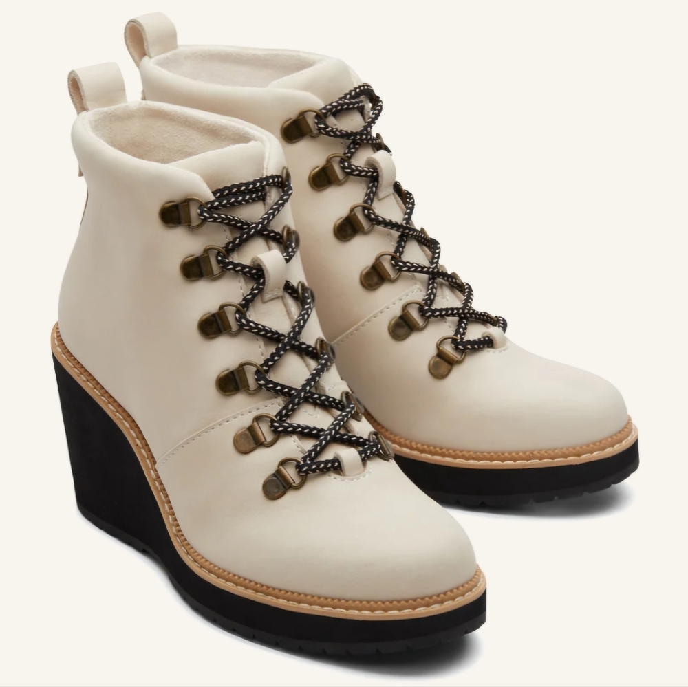 TOM'S Melrose Boot (in black)